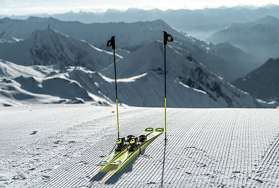 Ski auf der Piste in Ischgl